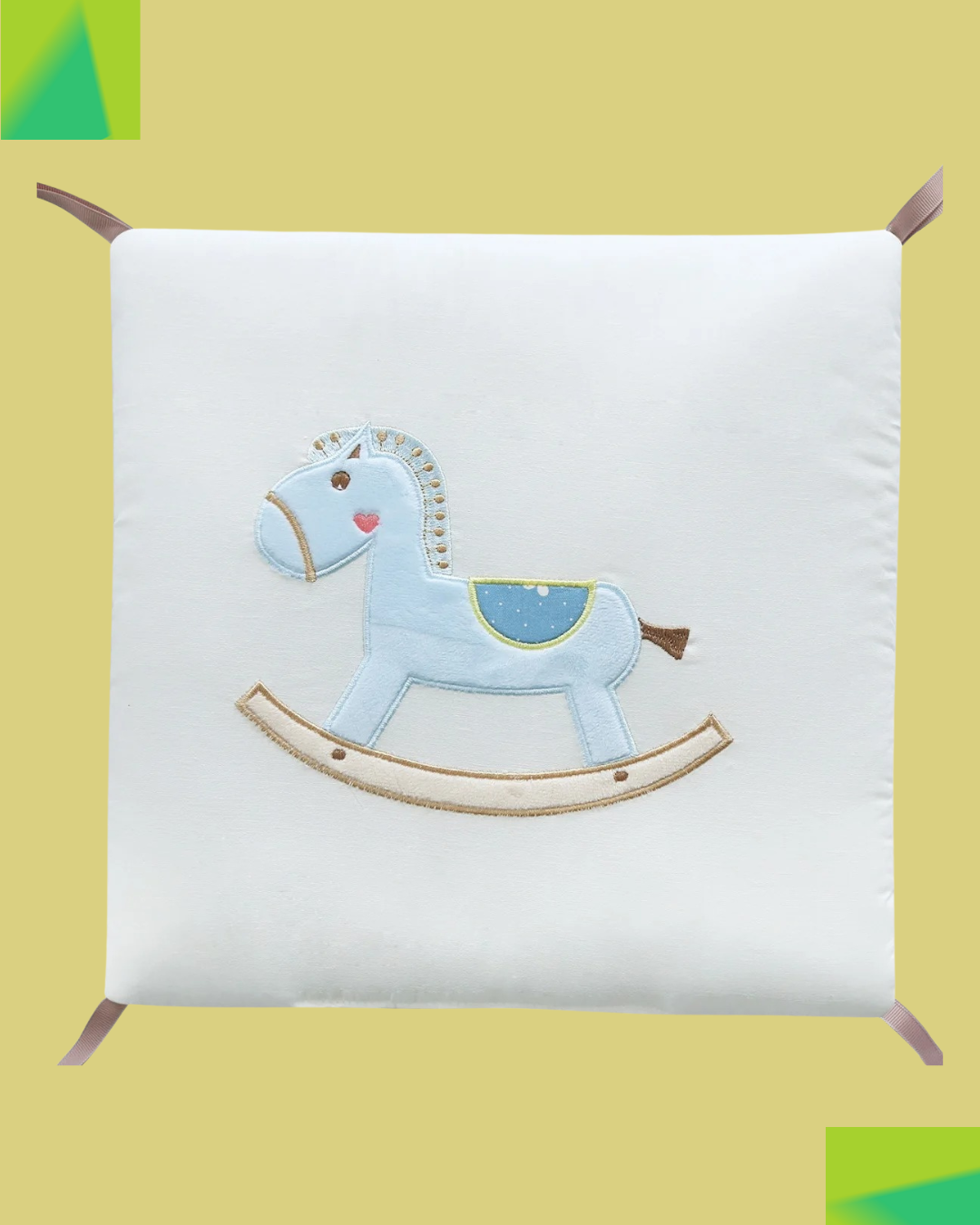 coussin cheval de troie brode tour de lit