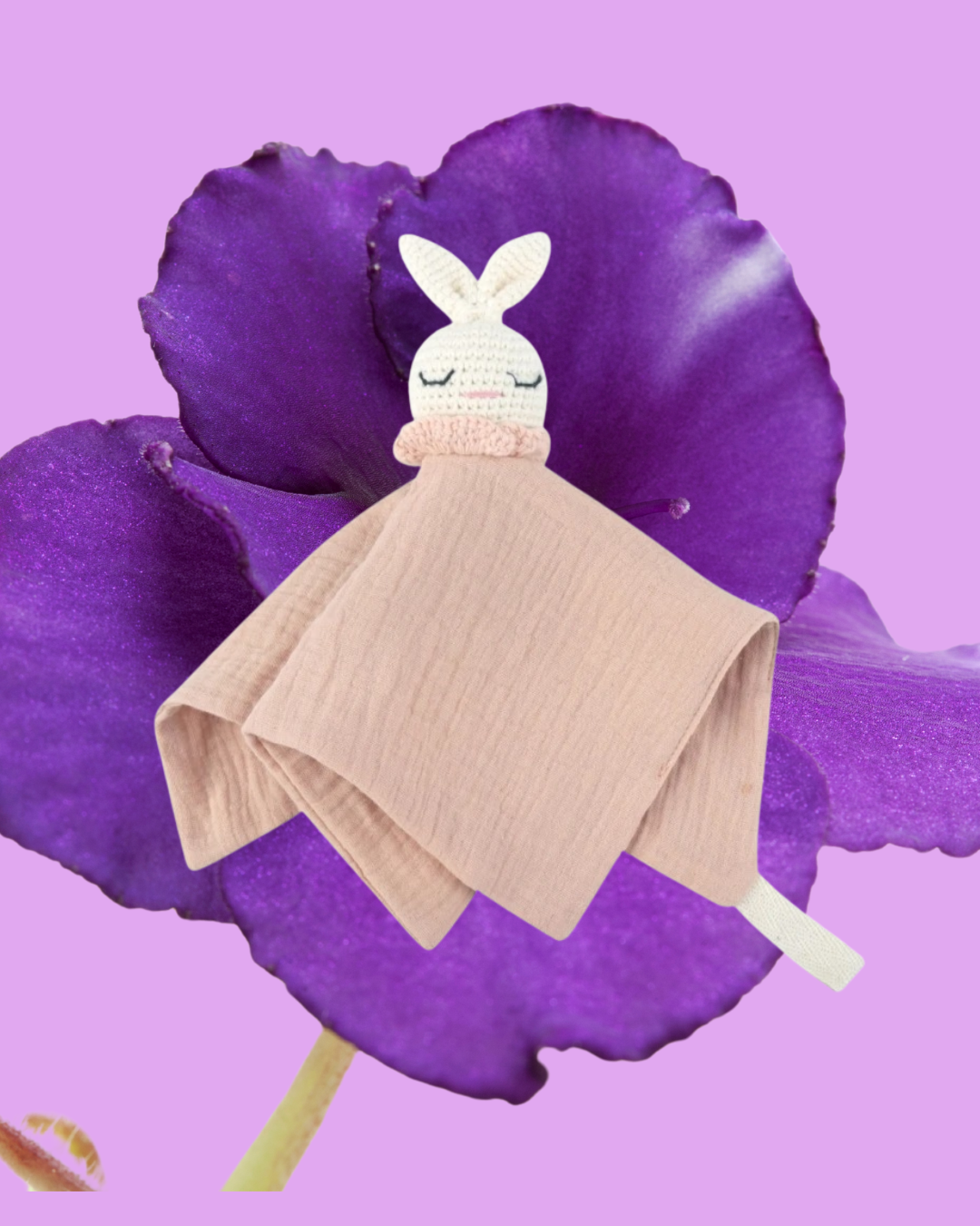 doudou lapin crochet mousseline coton rose or