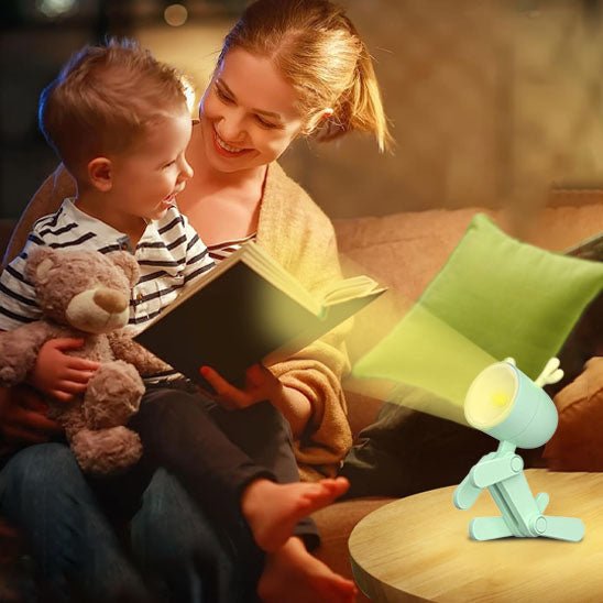 maman lecture petit garcon veilleuse bebe chien cerf