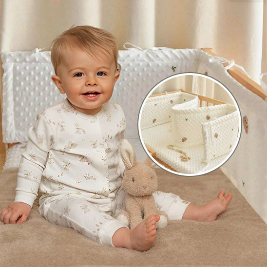 tour de lit bebe heureux assis berceau coton polyester