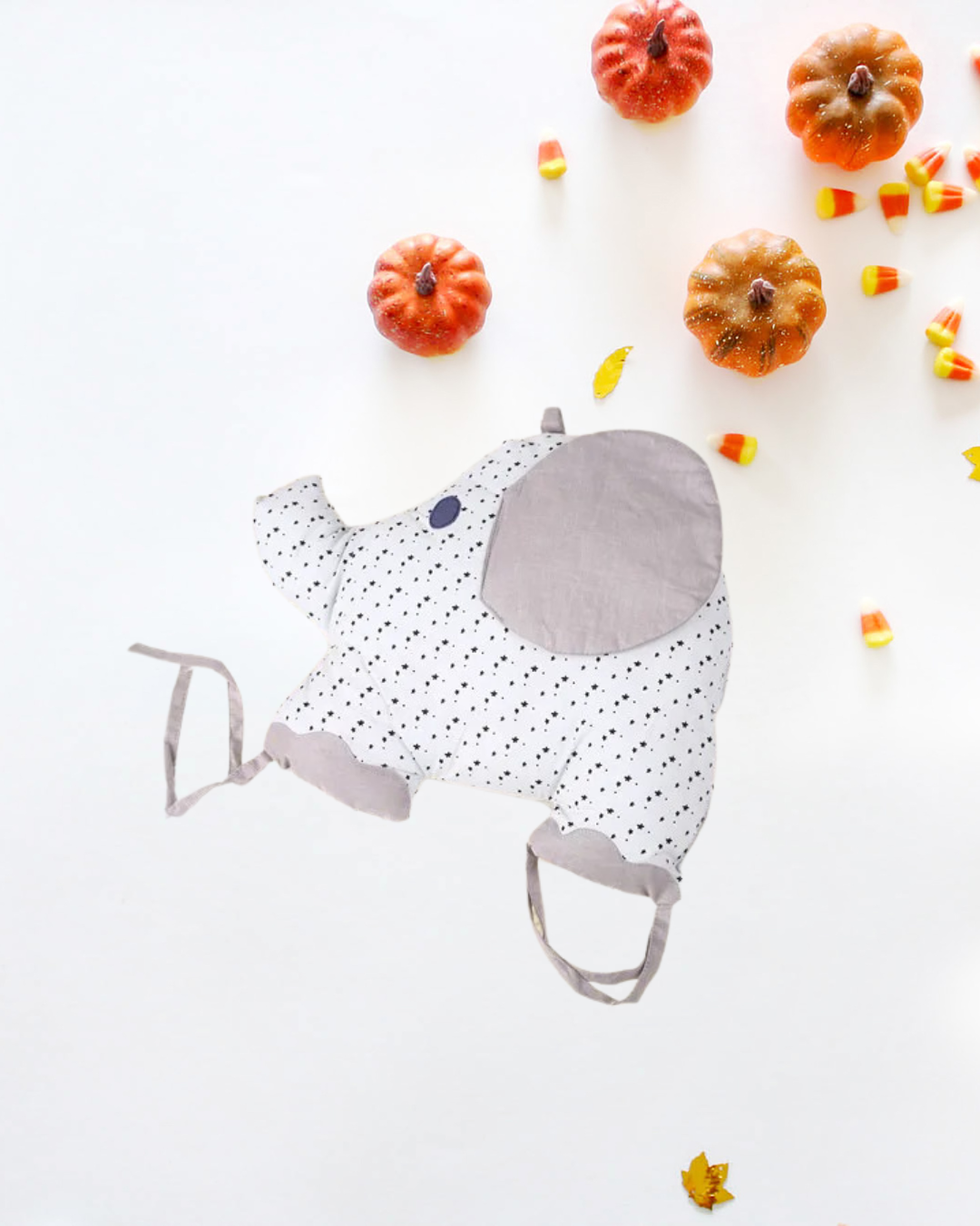 tour de lit elephant blanc gris