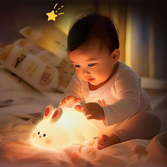 bebe_amuse_lumiere_veilleuse_bebe_petit_lapin_lapinou