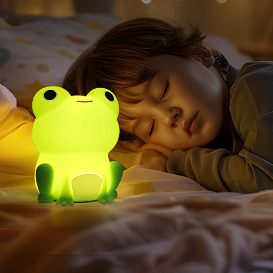 bebe dort veilleuse bebe grenouille verte assise