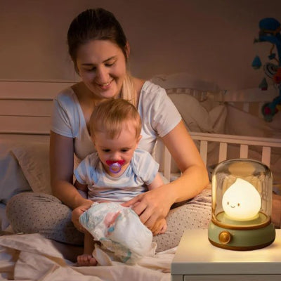 maman bebe assislit couches mains veilleuse bebe allumee