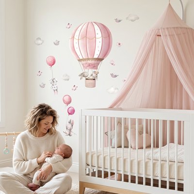 Stickers muraux chambre montgolfiêre maman allaite bébé assis terre